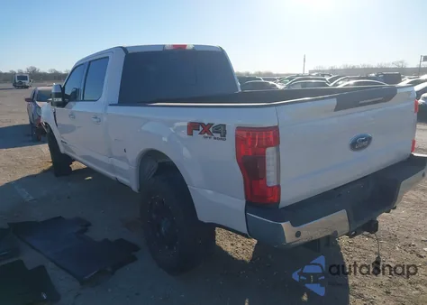 2019 Ford F-250 Lariat z USA, uszkodzony, nr VIN 1FT7W2BT8KEG40401